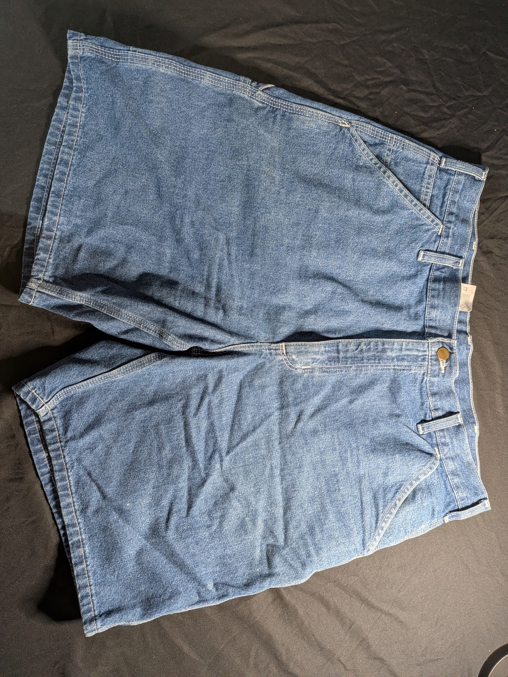 Vintage/Y2K Carhartt Men's Blue Denim Shorts - Classic Relaxed Fit